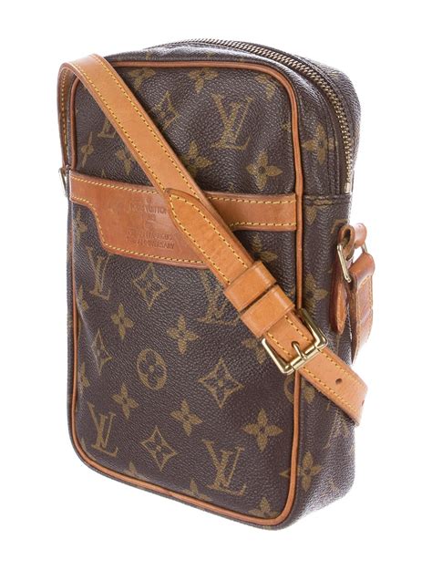 louis vuitton handbags under $500|Louis Vuitton small side bag.